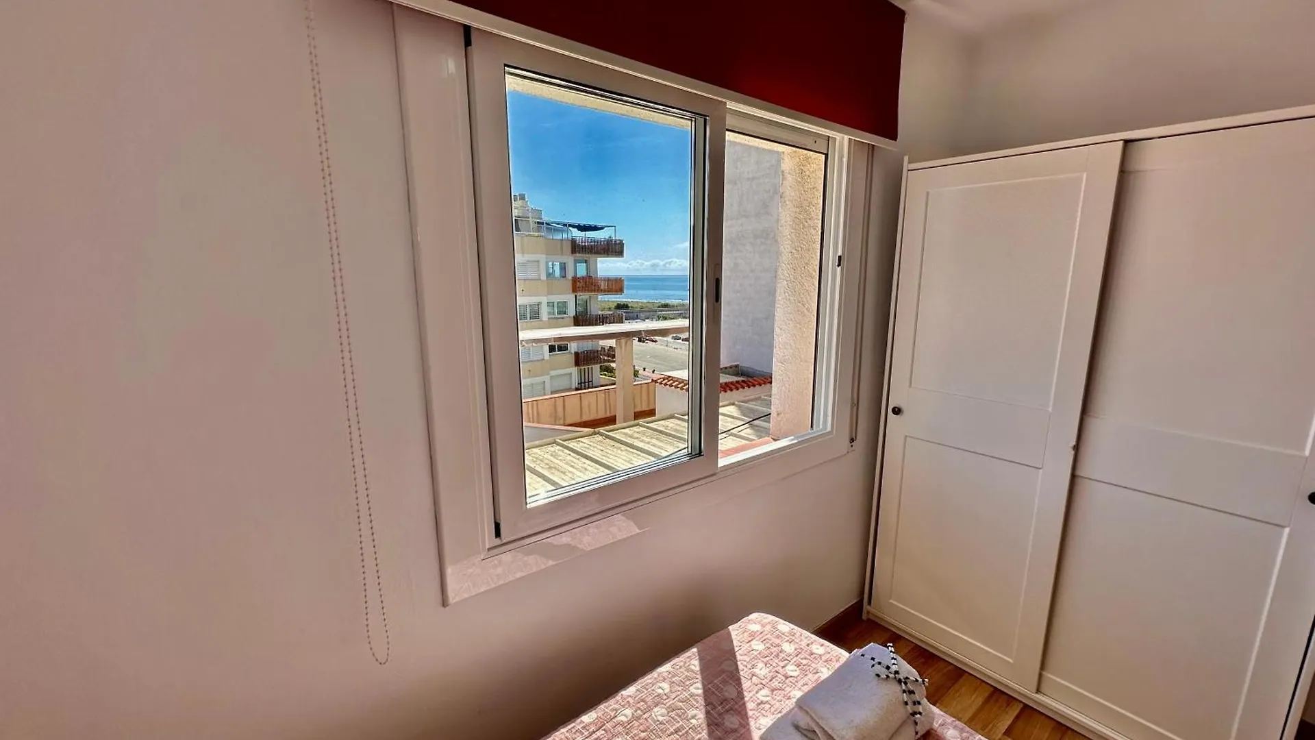 Cossi Vilanova Apartment Beach Nearby By Hlclub Vilanova i la Geltrú